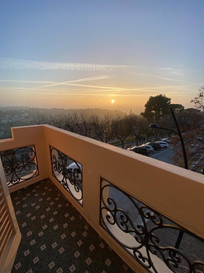 B&B Terrazza Sul Borgo 莫利亚诺 外观 照片